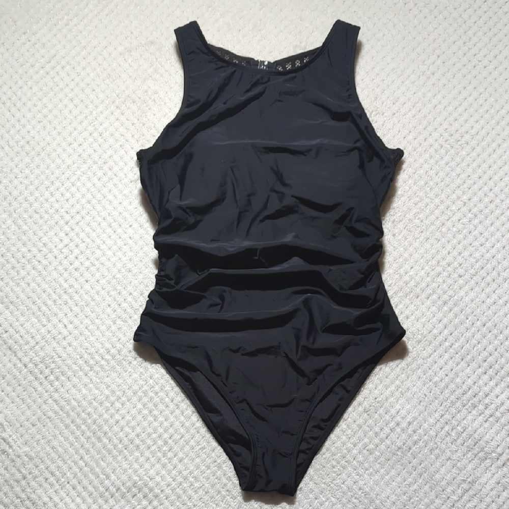 Cupshe Black Backless Tummy Control One Piece Swimsuit - Picture 3 of 10